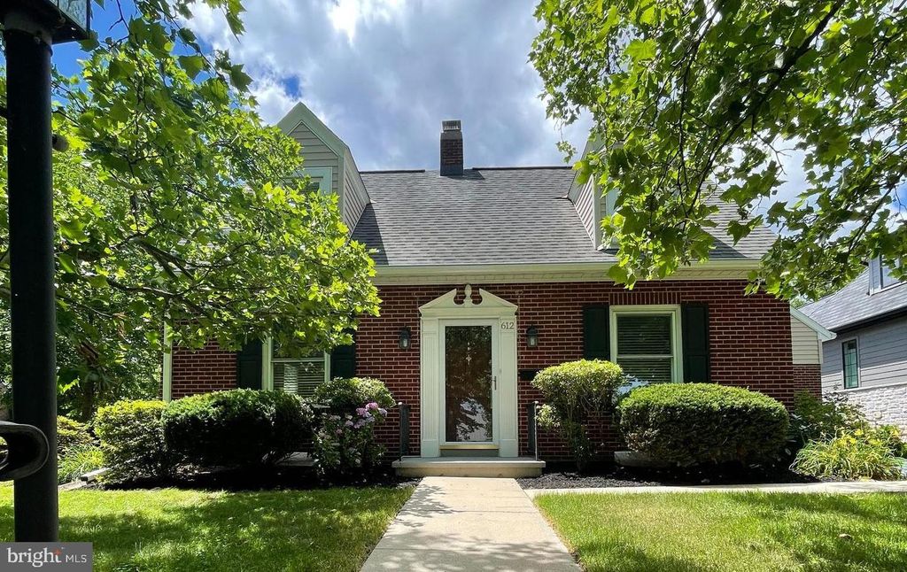 612 COCOA AVE, Hershey, PA 17033
