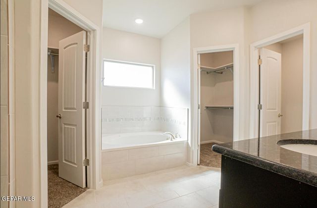 10176 Texas madrone Drive, Socorro, TX 79927