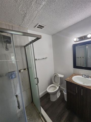 4117 Woodside Dr 4, Coral Springs, FL 33065