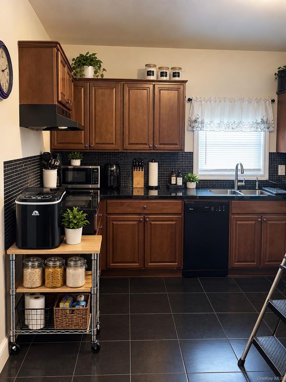 133 S 13th Avenue, Mount Vernon, NY 10550 — photo 5