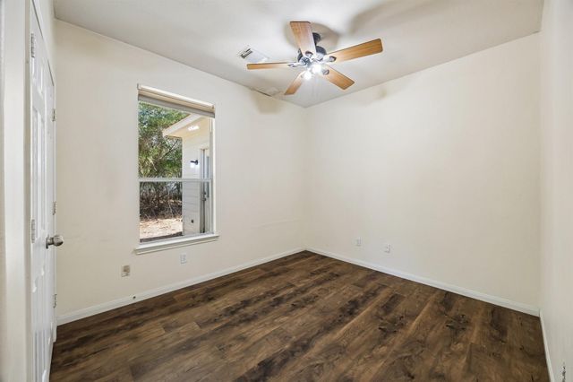 2847 Whitman Drive, Montgomery, TX 77356