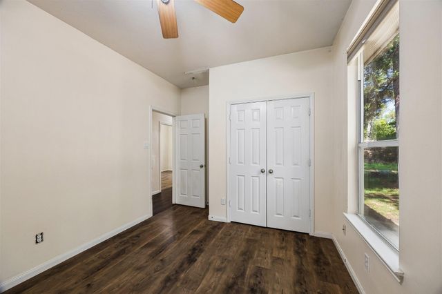 2847 Whitman Drive, Montgomery, TX 77356