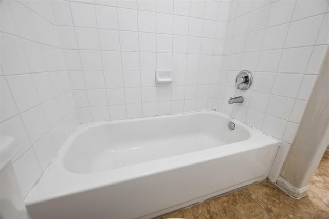 2847 Whitman Drive, Montgomery, TX 77356