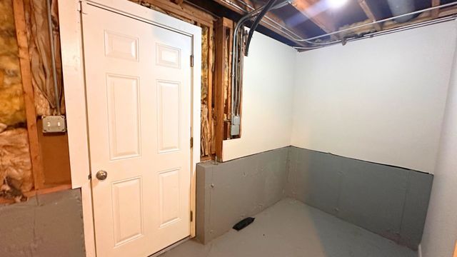 15755 Madison Avenue, Dolton, IL 60419