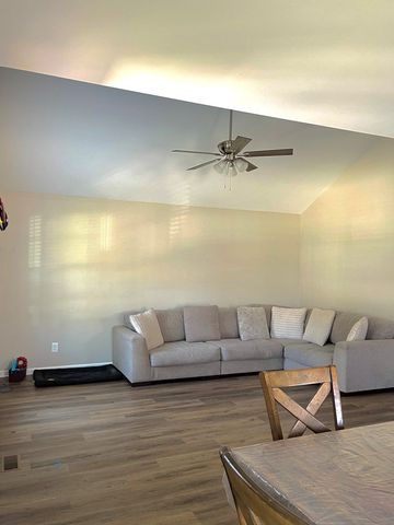 107 Murphy Drive, Tunnel Hill, GA 30755
