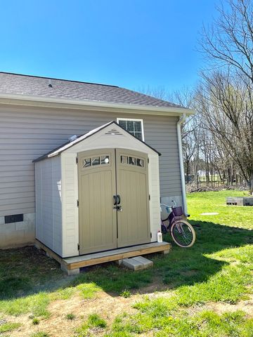 107 Murphy Drive, Tunnel Hill, GA 30755