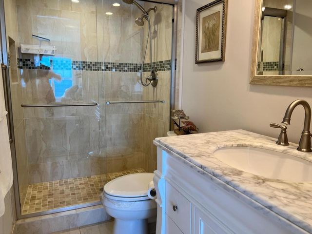 52 Yacht Club Drive 308, North Palm Beach, FL 33408