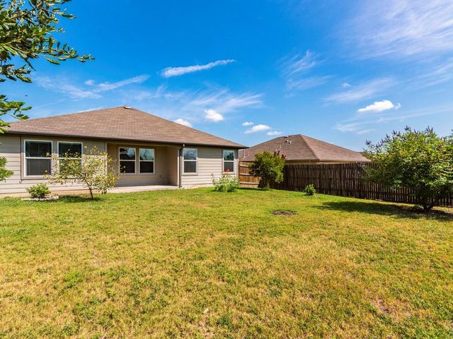 237 Goddard, Kyle, TX 78640