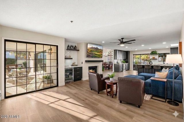 10945 E SAN SALVADOR Drive, Scottsdale, AZ 85259