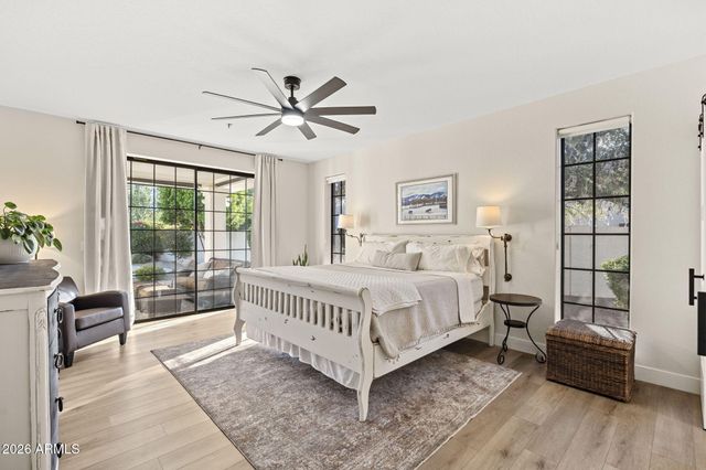 10945 E SAN SALVADOR Drive, Scottsdale, AZ 85259