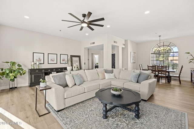 10945 E SAN SALVADOR Drive, Scottsdale, AZ 85259