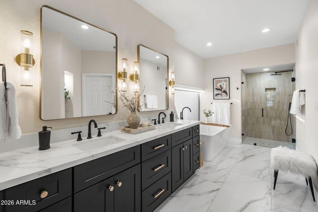 10945 E SAN SALVADOR Drive, Scottsdale, AZ 85259