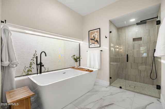 10945 E SAN SALVADOR Drive, Scottsdale, AZ 85259