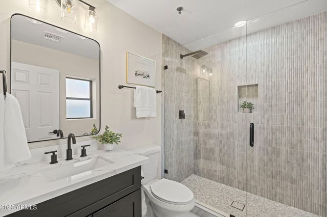 10945 E SAN SALVADOR Drive, Scottsdale, AZ 85259