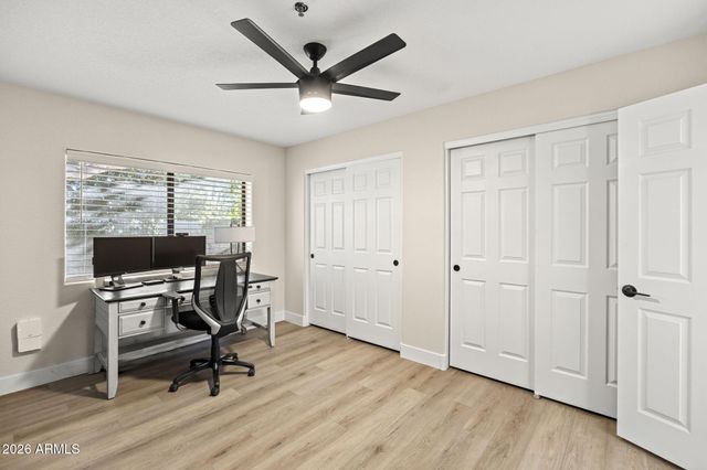 10945 E SAN SALVADOR Drive, Scottsdale, AZ 85259