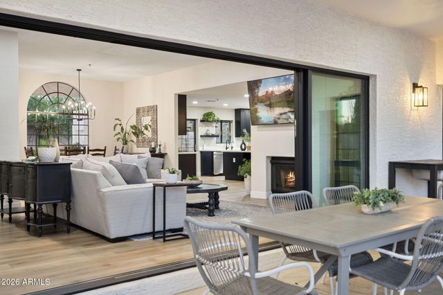 10945 E SAN SALVADOR Drive, Scottsdale, AZ 85259