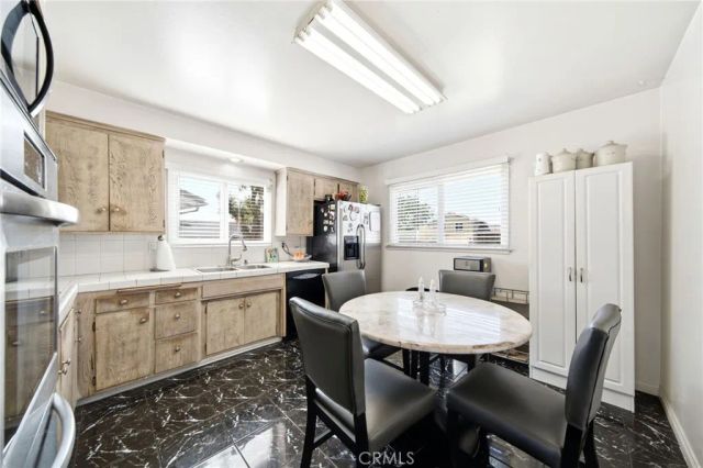 1047 Ashbridge Lane, Harbor City, CA 90710