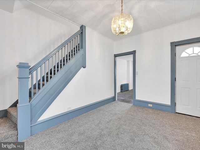 117 N OAK ST, Coal Township, PA 17866