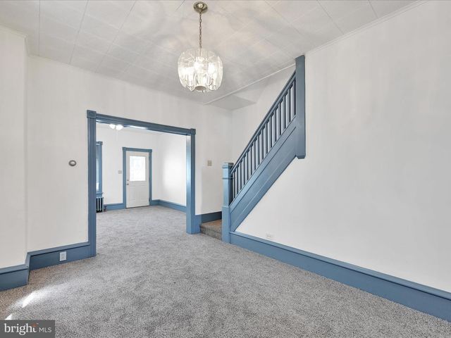 117 N OAK ST, Coal Township, PA 17866