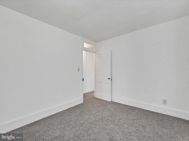 117 N OAK ST, Coal Township, PA 17866