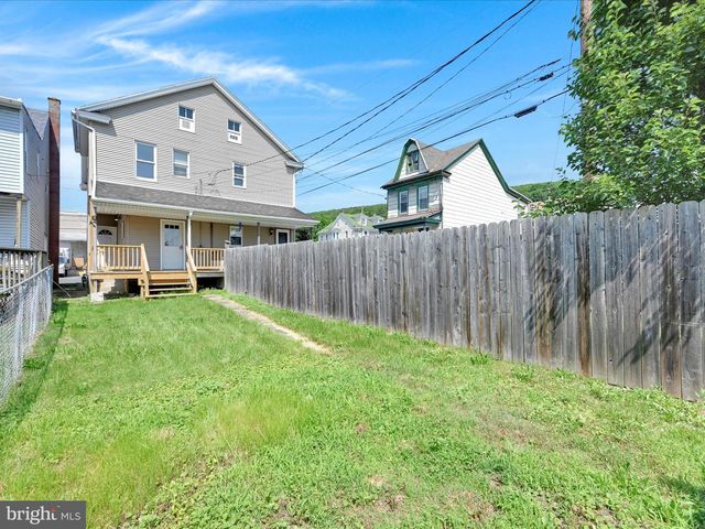 117 N OAK ST, Coal Township, PA 17866