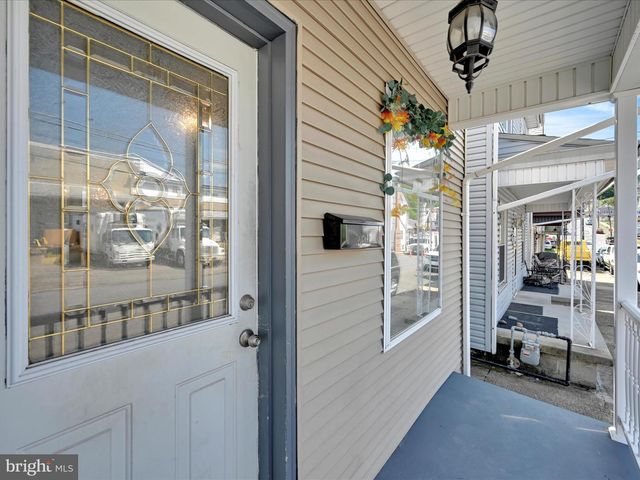 117 N OAK ST, Coal Township, PA 17866
