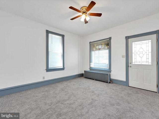 117 N OAK ST, Coal Township, PA 17866