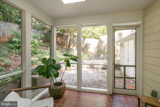 4111 DENFELD AVE, Kensington, MD 20895