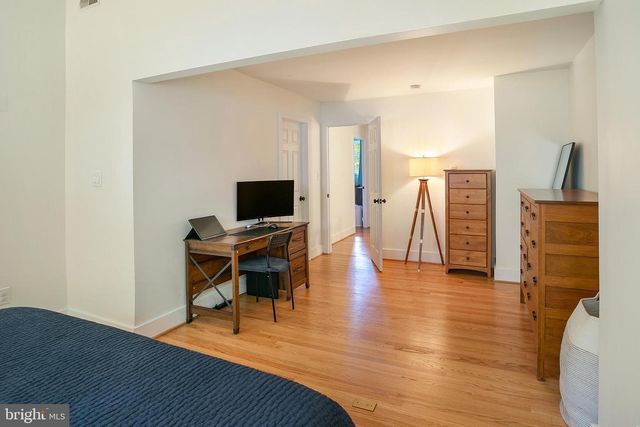 4111 DENFELD AVE, Kensington, MD 20895