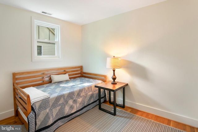 4111 DENFELD AVE, Kensington, MD 20895