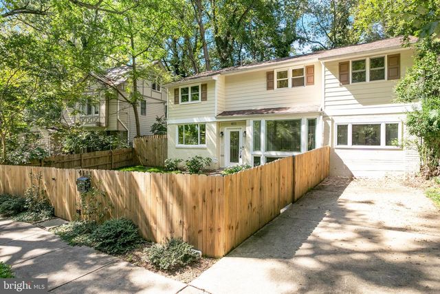 4111 DENFELD AVE, Kensington, MD 20895