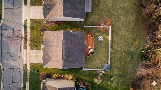 2822 Kalkaska River Drive, Fowlerville, MI 48836