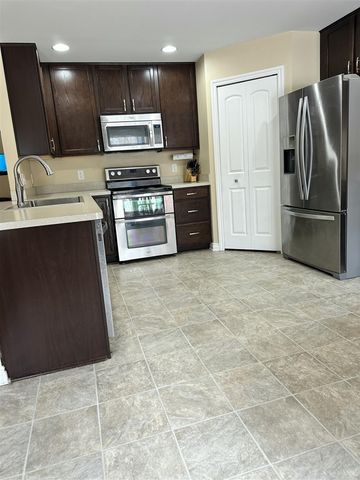 2822 Kalkaska River Drive, Fowlerville, MI 48836
