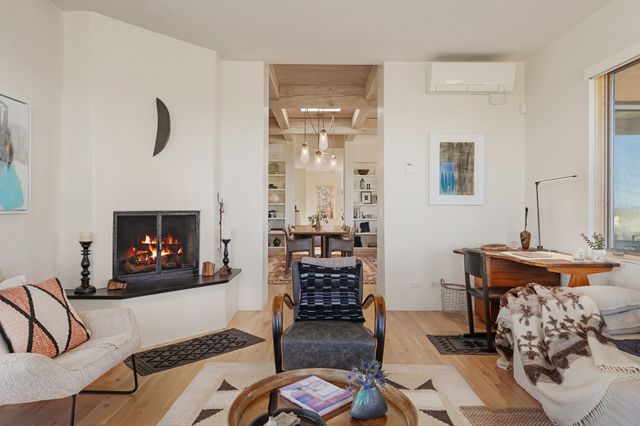 24 Calle Encanto, Tesuque, NM 87506