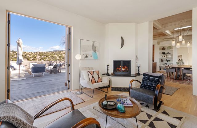 24 Calle Encanto, Tesuque, NM 87506