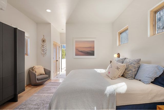 24 Calle Encanto, Tesuque, NM 87506