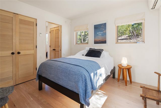 24 Calle Encanto, Tesuque, NM 87506