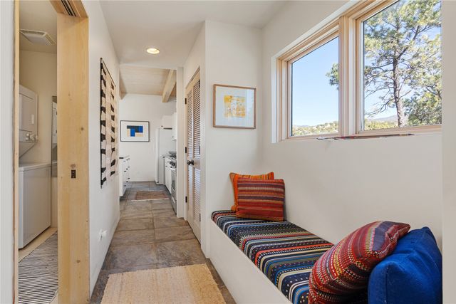 24 Calle Encanto, Tesuque, NM 87506