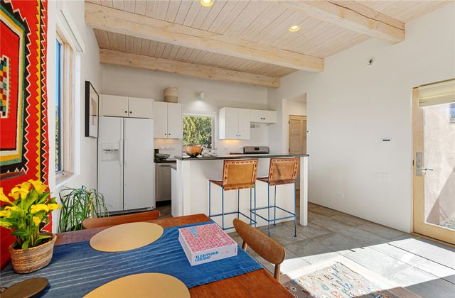 24 Calle Encanto, Tesuque, NM 87506