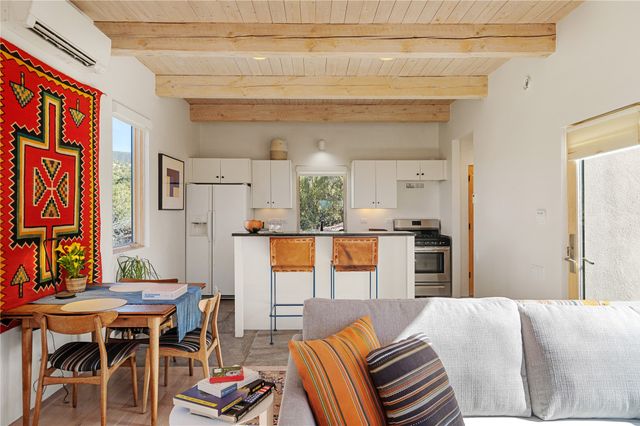 24 Calle Encanto, Tesuque, NM 87506