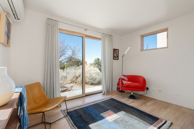 24 Calle Encanto, Tesuque, NM 87506