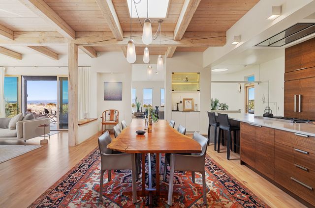 24 Calle Encanto, Tesuque, NM 87506