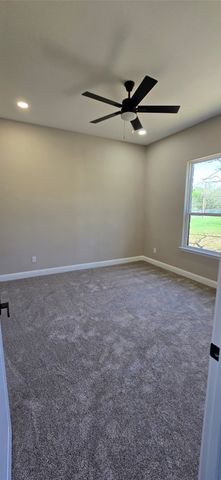 210 Knob Hill Drive, Granbury, TX 76048