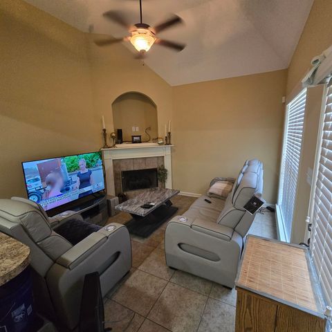 5151 SAWYER HOLLOW DR, Bartlett, TN 38002