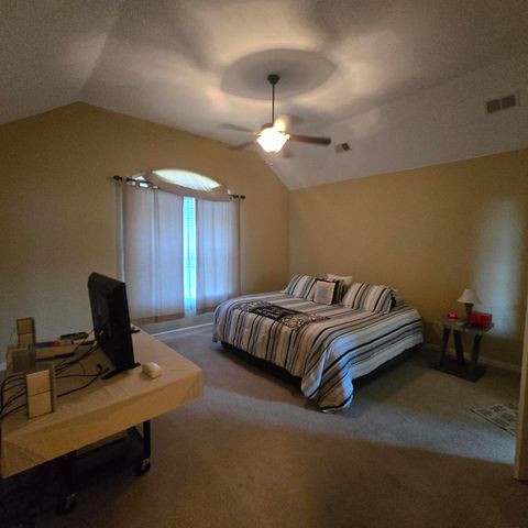 5151 SAWYER HOLLOW DR, Bartlett, TN 38002