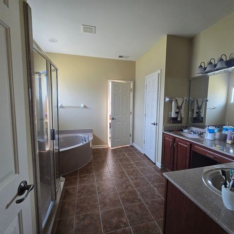 5151 SAWYER HOLLOW DR, Bartlett, TN 38002