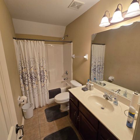 5151 SAWYER HOLLOW DR, Bartlett, TN 38002