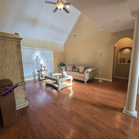 5151 SAWYER HOLLOW DR, Bartlett, TN 38002