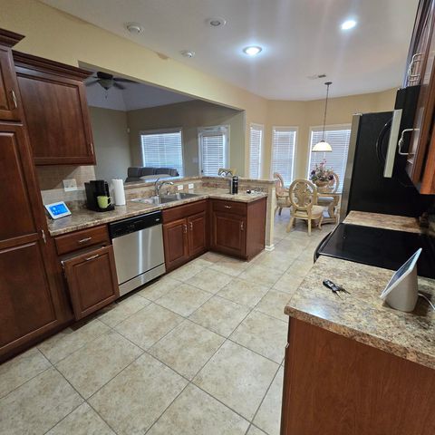 5151 SAWYER HOLLOW DR, Bartlett, TN 38002