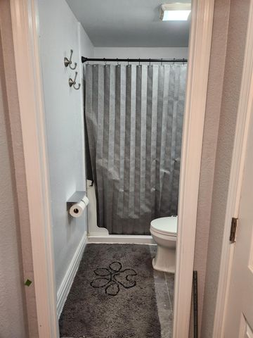 994 Fleda Ave, Olivehurst, CA 95961